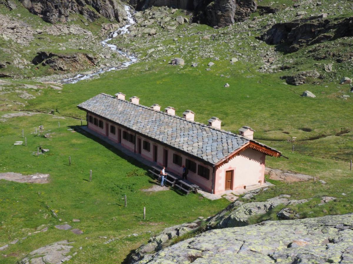 הוילה Noasca Rifugio Casa Di Caccia מראה חיצוני תמונה